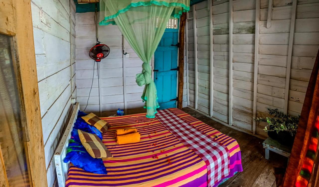 Bussa Brother'S Beach Home מראה חיצוני תמונה